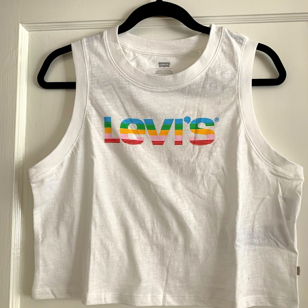 Levi’s crop top